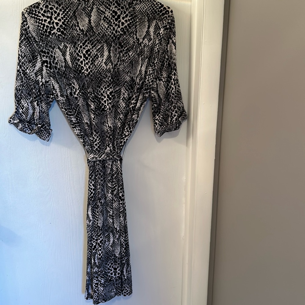NY collection. Cute Animal print. Size M